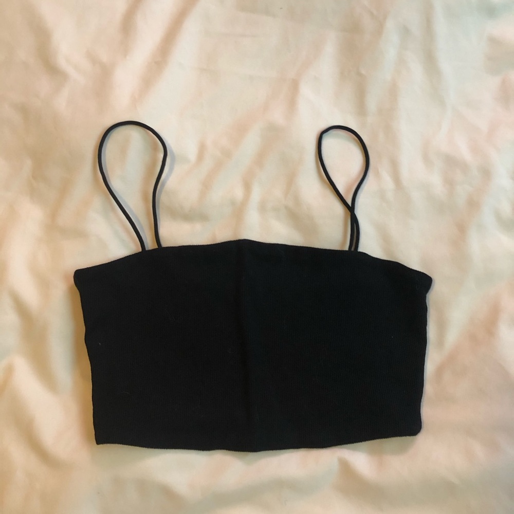 Black Cropped Tank